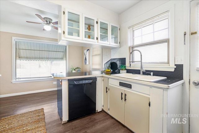 160 Tyler St, Twin Falls, ID 83301