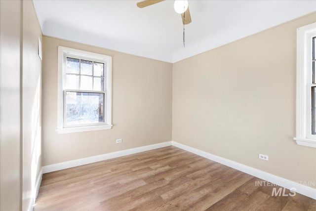 160 Tyler St, Twin Falls, ID 83301