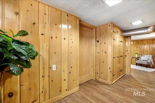 160 Tyler St, Twin Falls, ID 83301