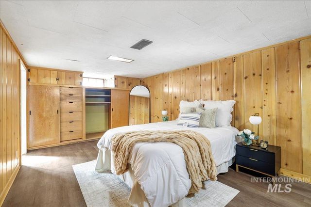 160 Tyler St, Twin Falls, ID 83301