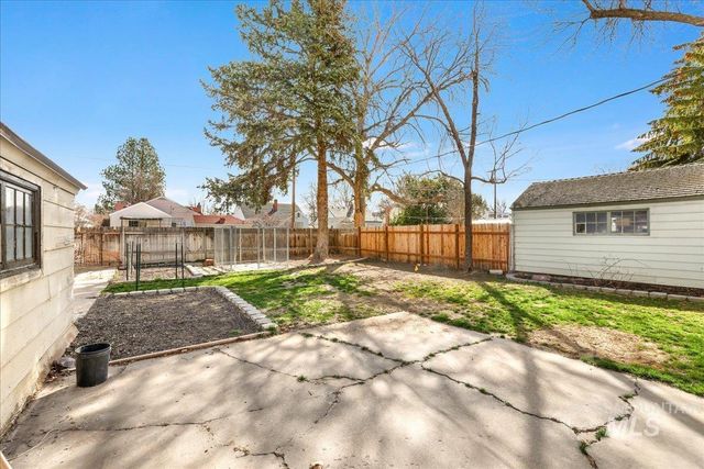 160 Tyler St, Twin Falls, ID 83301