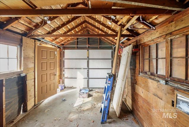 160 Tyler St, Twin Falls, ID 83301