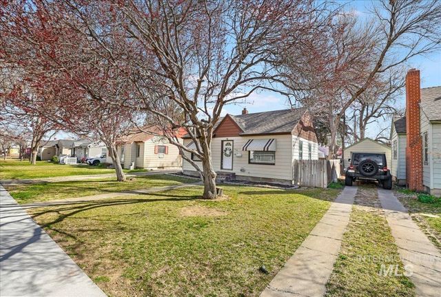 160 Tyler St, Twin Falls, ID 83301