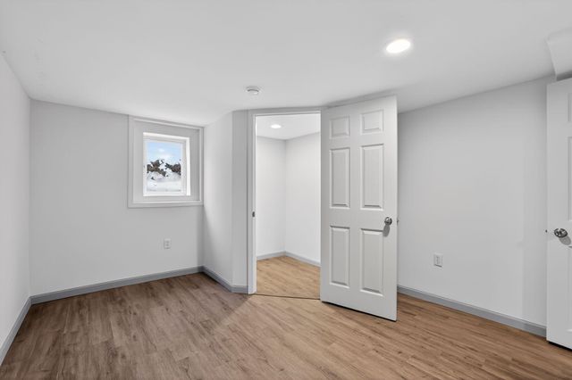 8515 Wentworth Avenue S, Bloomington, MN 55420