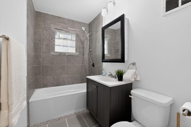 8515 Wentworth Avenue S, Bloomington, MN 55420