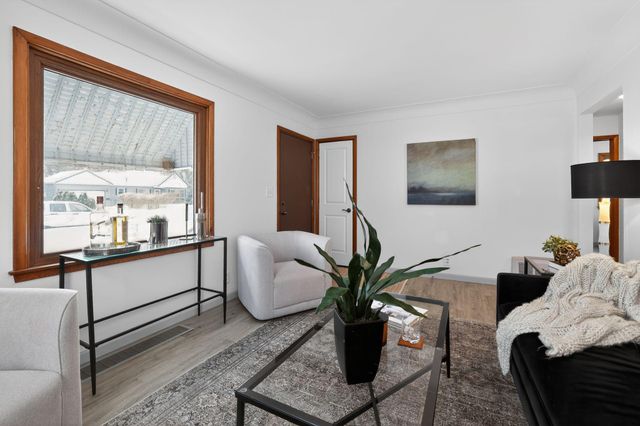 8515 Wentworth Avenue S, Bloomington, MN 55420