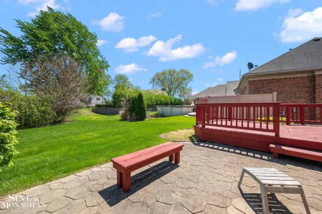 33548 Farmview Road, Fraser, MI 48026