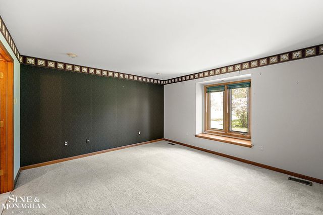 33548 Farmview Road, Fraser, MI 48026