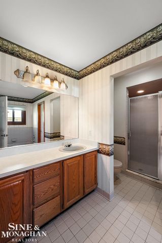 33548 Farmview Road, Fraser, MI 48026