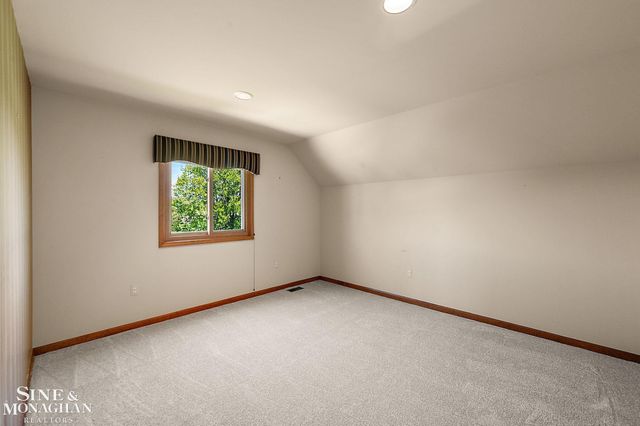 33548 Farmview Road, Fraser, MI 48026