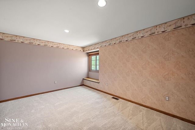 33548 Farmview Road, Fraser, MI 48026
