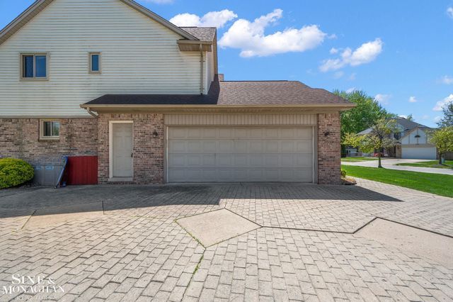 33548 Farmview Road, Fraser, MI 48026