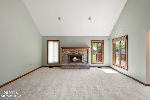 33548 Farmview Road, Fraser, MI 48026