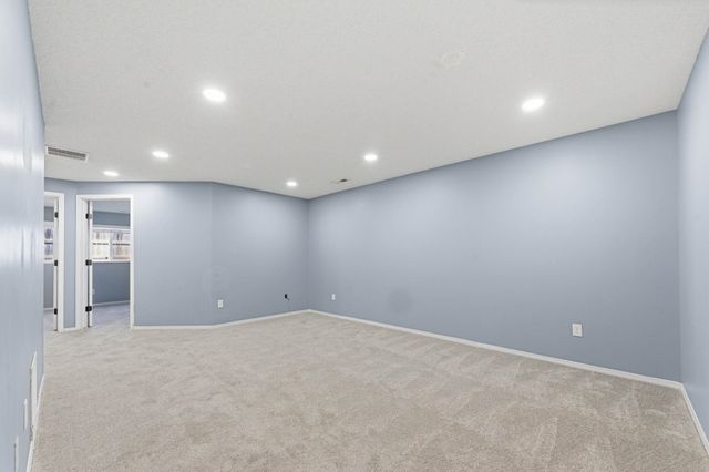 1018-1020 E Karla Ct, Haysville, KS 67060