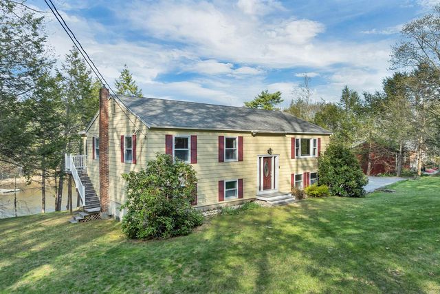 20 Birch Drive, Newmarket, NH 03857