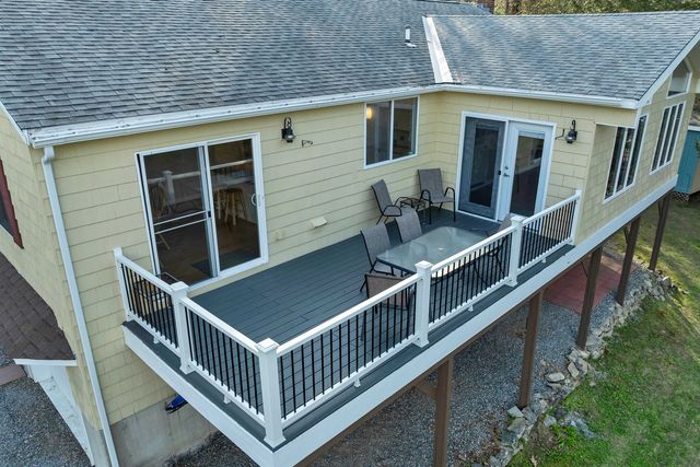 20 Birch Drive, Newmarket, NH 03857