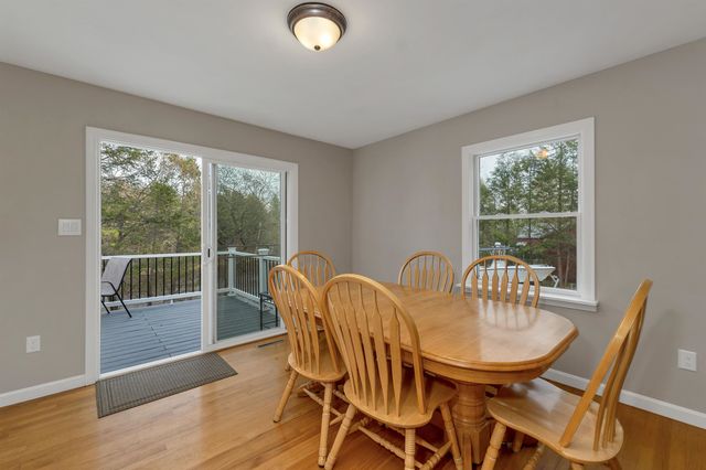 20 Birch Drive, Newmarket, NH 03857
