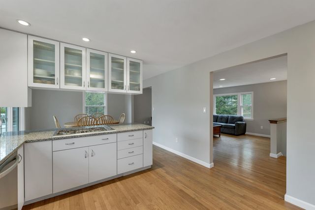 20 Birch Drive, Newmarket, NH 03857