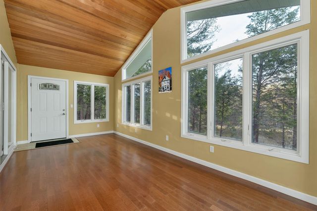 20 Birch Drive, Newmarket, NH 03857