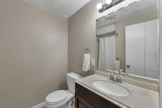20 Birch Drive, Newmarket, NH 03857