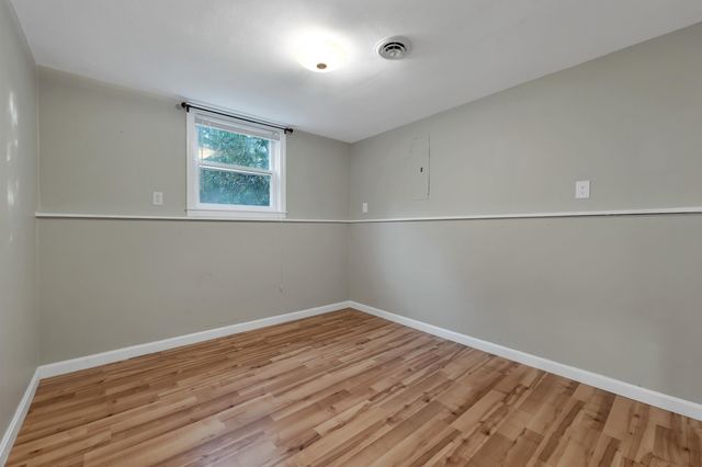 20 Birch Drive, Newmarket, NH 03857