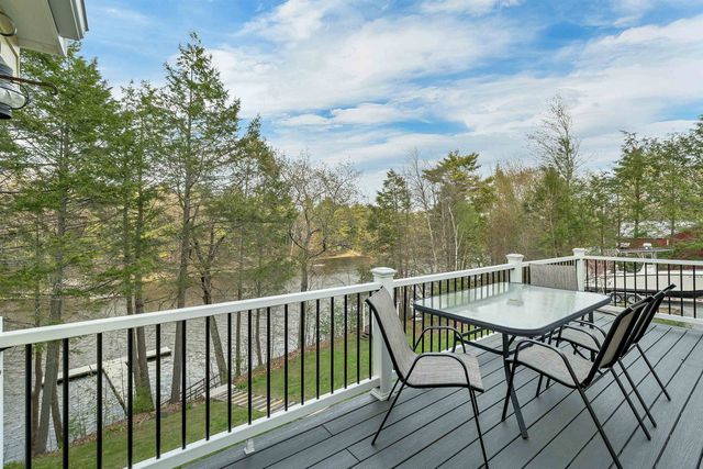 20 Birch Drive, Newmarket, NH 03857