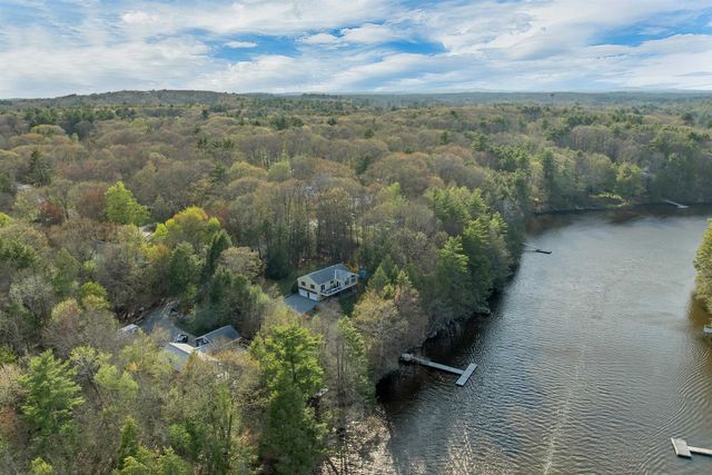 20 Birch Drive, Newmarket, NH 03857