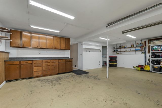 20 Birch Drive, Newmarket, NH 03857