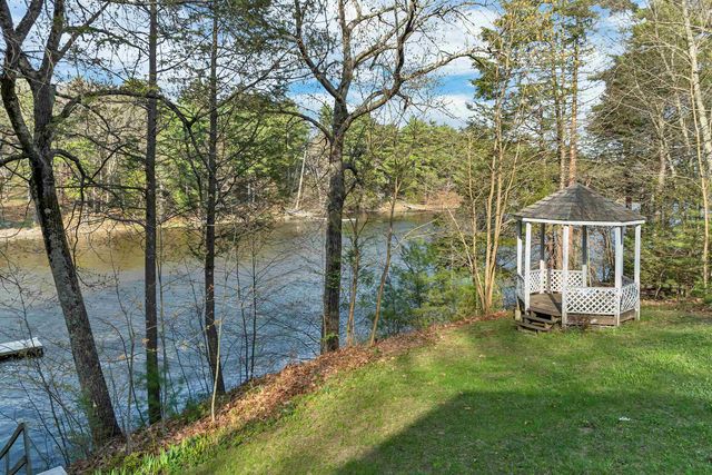 20 Birch Drive, Newmarket, NH 03857