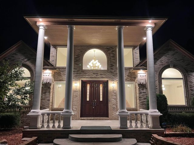 400 E Romeo Road, Oakland Twp, MI 48363