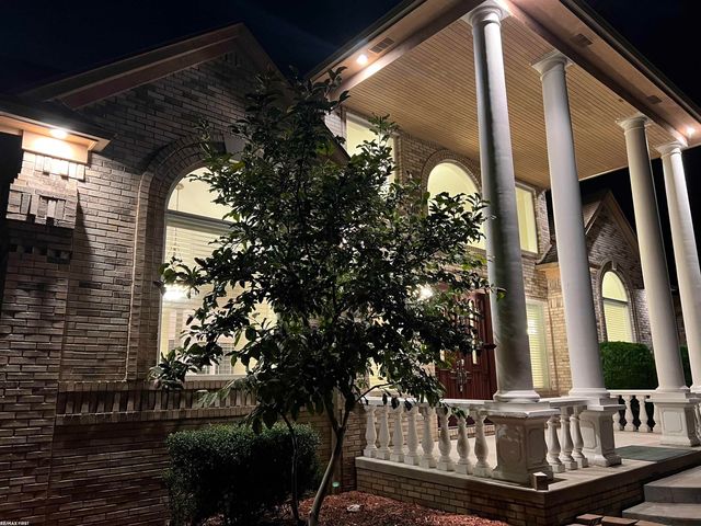 400 E Romeo Road, Oakland Twp, MI 48363