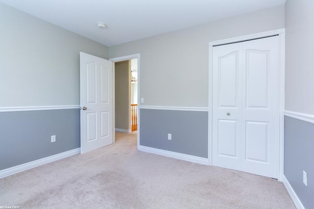 400 E Romeo Road, Oakland Twp, MI 48363