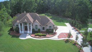 400 E Romeo Road, Oakland Twp, MI 48363