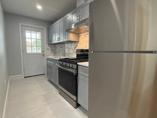 55 Armory Street 3, Quincy, MA 02169