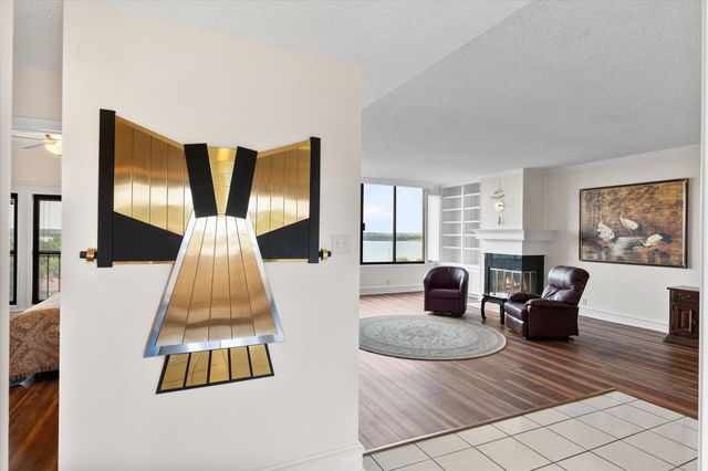 2129 Reflection Bay Drive, Arlington, TX 76013