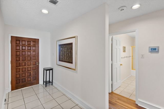 2129 Reflection Bay Drive, Arlington, TX 76013