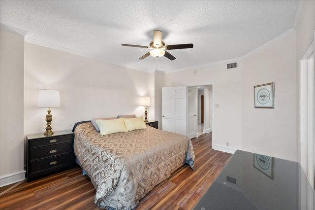 2129 Reflection Bay Drive, Arlington, TX 76013
