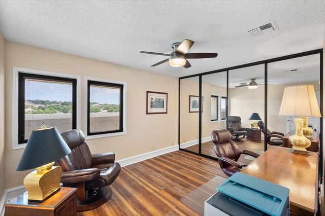 2129 Reflection Bay Drive, Arlington, TX 76013