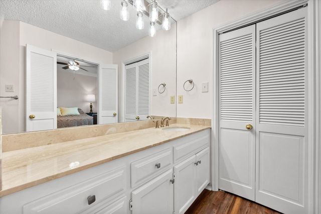 2129 Reflection Bay Drive, Arlington, TX 76013