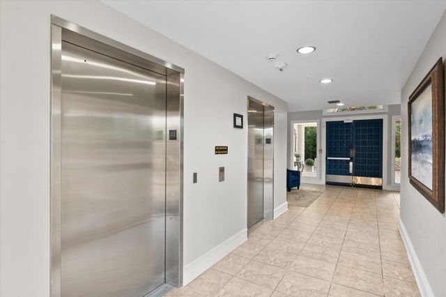 2129 Reflection Bay Drive, Arlington, TX 76013