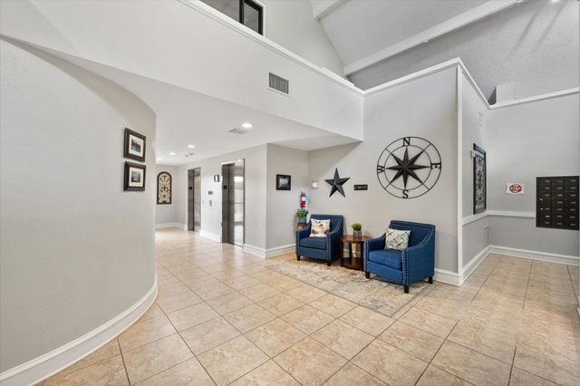 2129 Reflection Bay Drive, Arlington, TX 76013