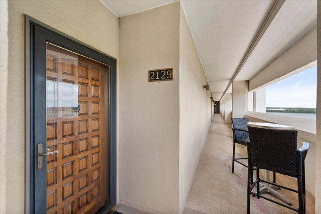 2129 Reflection Bay Drive, Arlington, TX 76013
