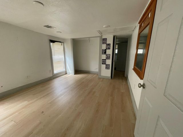 3020 Avenue D, Bay City, TX 77414