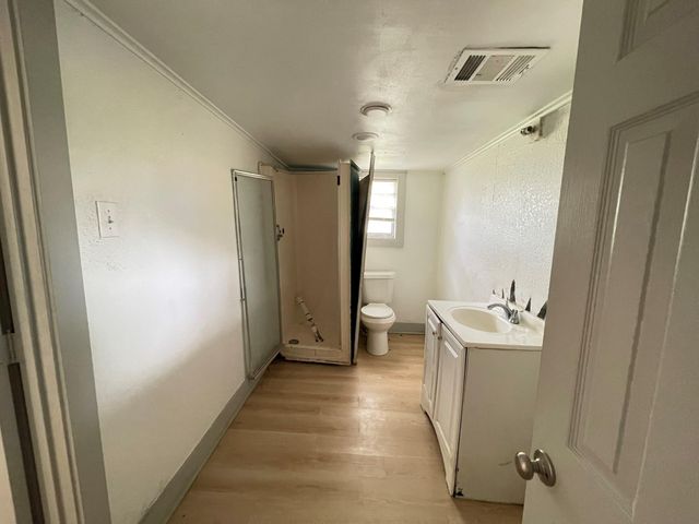 3020 Avenue D, Bay City, TX 77414