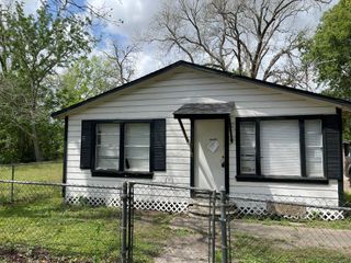 3020 Avenue D, Bay City, TX 77414