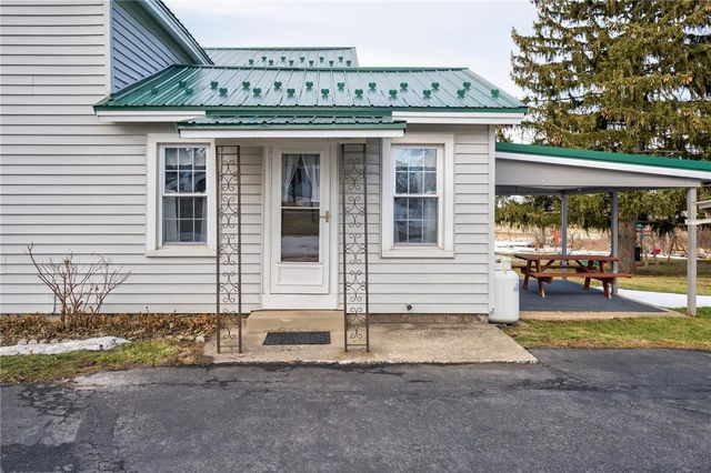 4321 State Route 414, Fayette, NY 13065