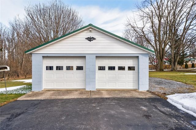 4321 State Route 414, Fayette, NY 13065