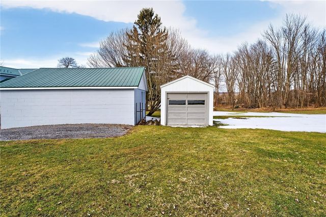 4321 State Route 414, Fayette, NY 13065