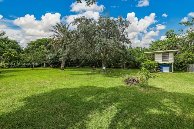17421 SW 300th St, Homestead, FL 33030