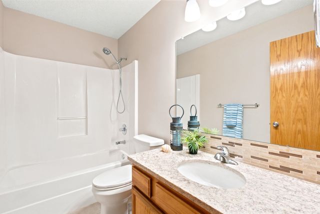 821 N Cedar Park, Wichita, KS 67235